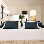 Palmeiras Apartment, By Bolhao Residences Διαμέρισμα *
