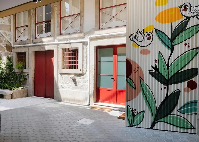 Palmeiras Apartment, By Bolhao Residences Apartment